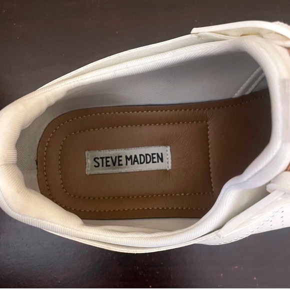 Steve Madden Mens White Tan Perforated Low Top Lifestyle Sneakers Size 11.5M - Picture 9 of 9